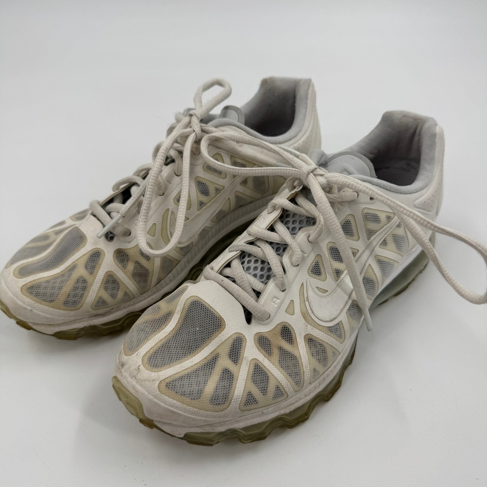 Nike Air Max 2011 Womens Size 8 White Running Shoes 429890-110 Mesh Low Top